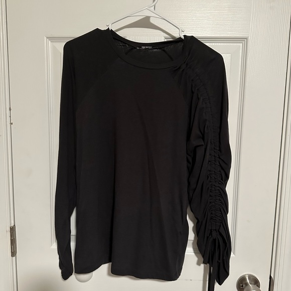 Long sleeve Zara top - Picture 1 of 5